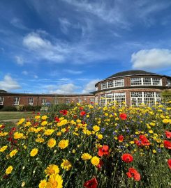 The Queen's Veterinary School Hospital